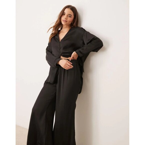 FREE PEOPLE Dreamy Days Pajamas in Black Size Large - Picture 9 of 10